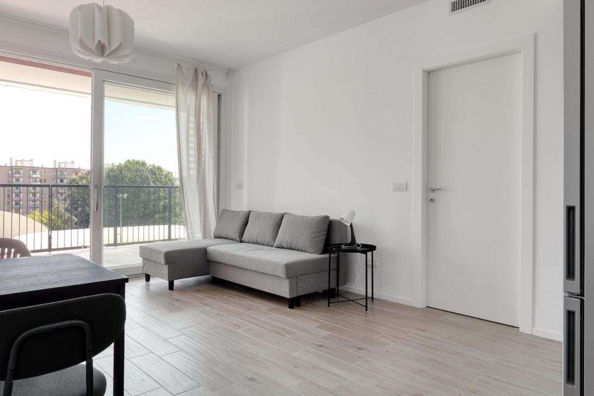 Pisis5 New 2room With Garage Appartement